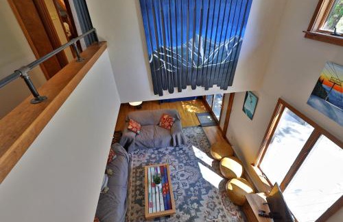 Killington Casa | 4BR Killington Home Perfect for Families, Pet-Friendly, Fireplace