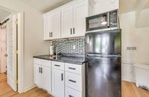 Mount Vernon Casa | 4BR+Lake Access+ Fire Pit+Pet Friendly&Heated Pool w fee+ Avail 10-19 thru 10-24