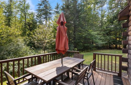 Bartlett Casa | 4BR Mountain retreat with Ski Base Bikes & Yard