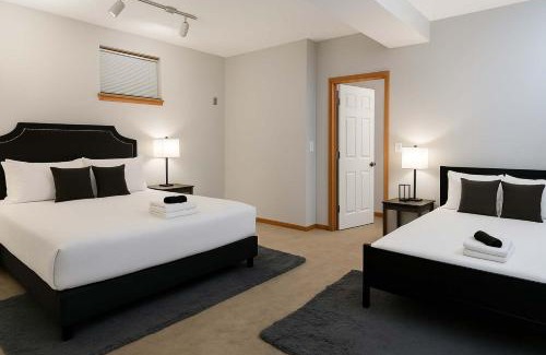 Pulaski Park Apartamento | 4BR Near Downtown & Wicker Park - Bosworth 2