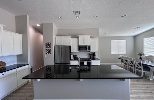 Mesquite Casa | 4BR Oasis Pool Spa Near Golf & Casinos