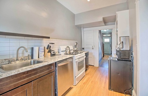 Eckington Casa | 4BR+Parking central townhouse walk to metro&shops