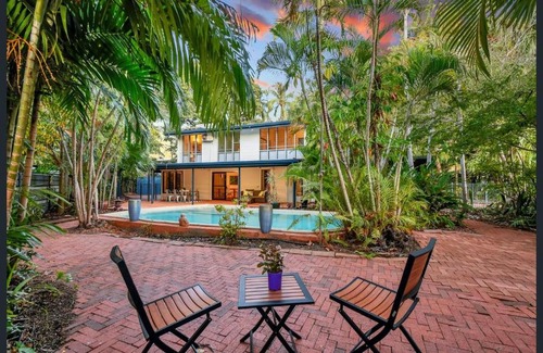 Fannie Bay Villa | 4BR Pet-friendly Pool Paradise