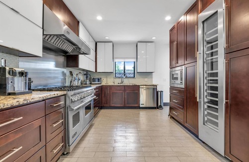 Lauderdale Beach Casa | 4BR Steps to Beach Home Private Pool, Hot Tub, BBQ