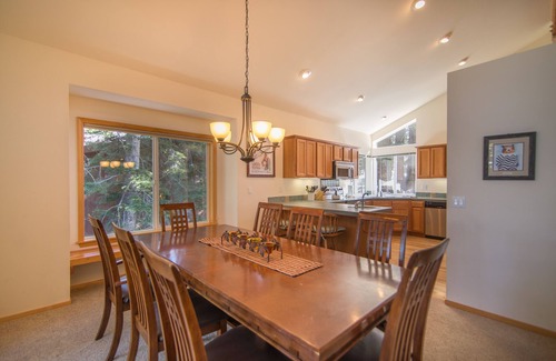 Truckee Casa | 4br Tahoe Donner Casa con jacuzzi