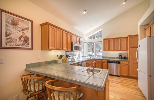 Truckee Casa | 4br Tahoe Donner Casa con jacuzzi