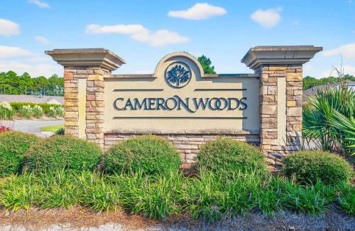 Ocean Isle Beach Casa | 4BR Townhouse with Golf View in Ocean Isle Beach