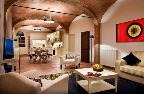 Montespertoli Casa | La campiña soleada de 4BR en Toscana