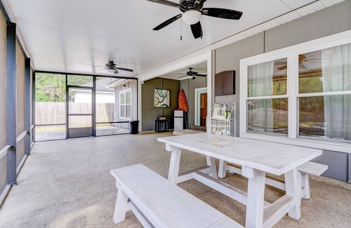 Golden Glades - The Woods Casa | 4BR w/ Pool Near Jax Beach | Good Morning Rentals