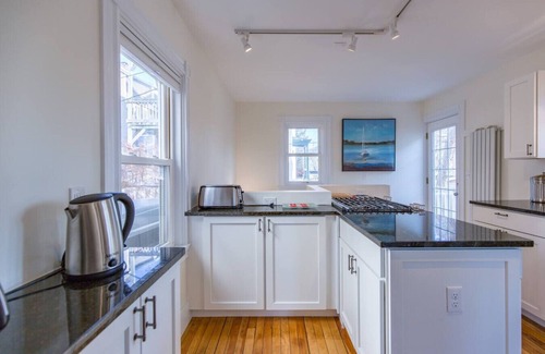 Munjoy Hill Cabaña | 4br2ba House parking A Peaceful Oasis on Munjoy Hill