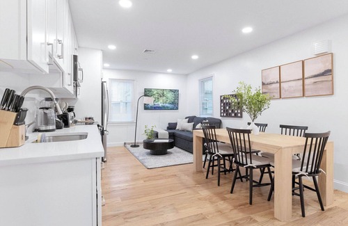 Cambridgeport Apartamento | 4BR3B 14G Walk to Harvard MIT BU and Outdoor
