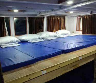 Senggigi Alquiler De Eote | 4D3N CRUISE Lombok-Komodo-Flores