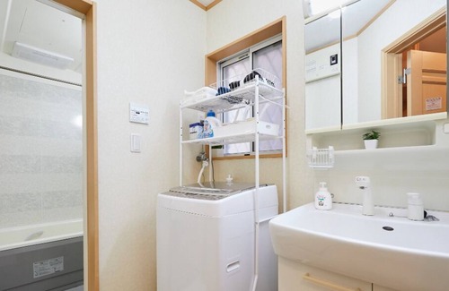 Toda Casa | 4min a sta / 3min a SM / 3min a CVS / Wifi gratuito