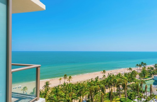 Bal Harbour Condominio | $ 4 millones 2BR St Regis Oceanfront Residence ★★★★★ Servicios del hotel incluidos