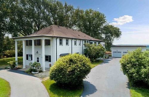 Pickett Casa | 4Pillars at Green Lake WIsconsin