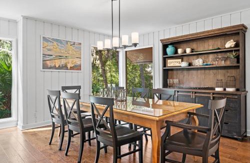 Oceanside Casa | 4th Row Beach House - Private Pool & Screened Porch - 10 Oyster Catcher Rd