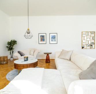 Altlerchenfeld Apartamento | 4ty3 Apartments - Spacious Apartment in the heart of the 8th district is calling