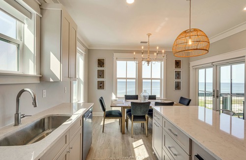 Port St. Joe Casa | 5,000+ Sq Ft! Luxe Beachfront House in Port St Joe