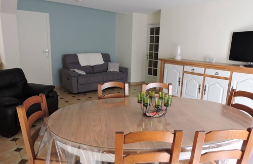 Meurville Casa | 5-6 person gîte "Chez Marlène" near Nigloland