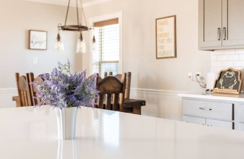 Hutto Otro | 5 AC | Sleeps 14 | Heated Pool