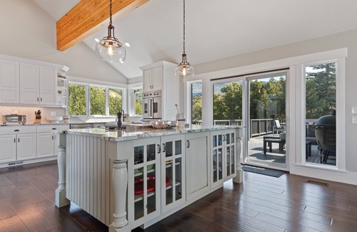 Park City Casa | 5 Acre Estate, Stunning Views, Decks, Fire Pit, Hot Tub, Gorgeous!