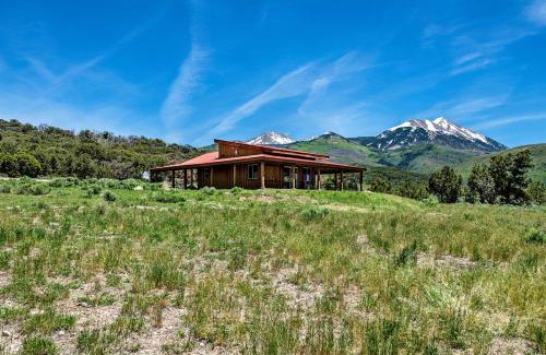 Spanish Valley Apartamento | 5-Acre Moab Studio with BBQ and Stunning Mtn Views