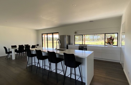 Mansfield Casa | 5 acre property with magnificent views