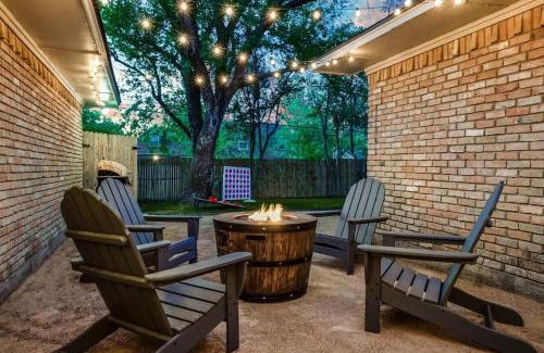 Park Central Casa | 5-BD 2-BA Spring Valley Park Home w Backyard Fun