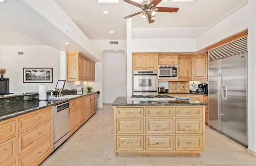 Central Scottsdale Casa | 5 bd Luxury Oasis, Heated Pool/Spa, Pickle Ball!