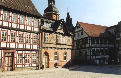 Langelsheim Apartamento | Apartamento de 5 dormitorios cerca de la antigua ciudad imperial de Goslar. Ideal para motociclistas.