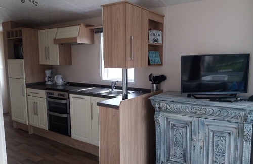 Petten Chalet De Esquí | 5. Beachhouse, 1km from Sea, Swimming Pool, Playground, Camping