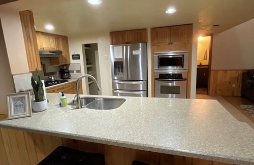 Durango Cabina | 5 Bed/3 Bath near Purgatory, Hot Springs & Downtown Durango