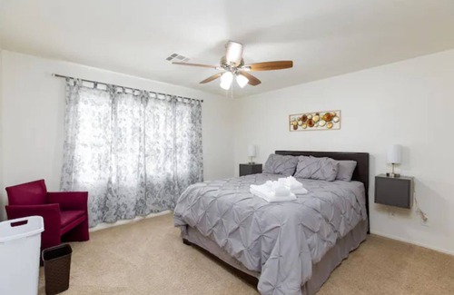 Rhodes Ranch Casa | 5 bed 3 full bath, Huge Pool, Billiards Table. Only 8 miles from the Strip