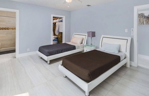Birch Park Finger Streets Casa | Fort Lauderdale Paradise Beach House