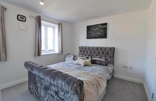 North End Casa | 5 bed and 3 bath house in London