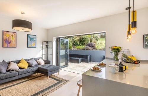 Westleigh Casa | 5 Bed in Appledore 90438