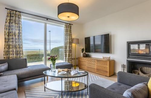 Westleigh Casa | 5 Bed in Appledore 90438