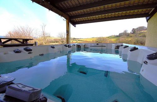 Devils Bridge Casa | 5 Bed in Devils Bridge oc-t13712