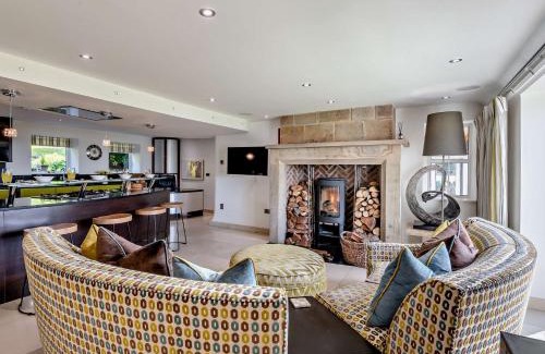 Otley Casa | 5 Bed in Harrogate 95414