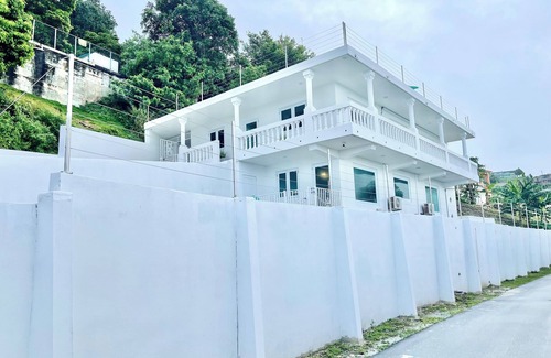 Camino Nuevo Casa | 5 Bed Ocean View w private Pool one of best beaches less than 1.1 mile from Home