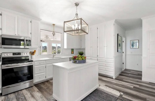 Bonnet Shores Casa | 5-bed Waterfront Beach house with DIRECT access to Private Kelly Beach in Bonnet