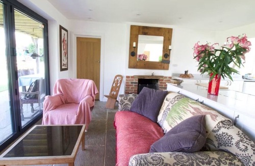 Petersfield Otro | 5 BedEco Farm House on the South Downs Way Nr Buriton. Pet and child friendly 🥰