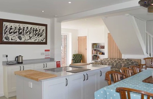 Petersfield Otro | 5 BedEco Farm House on the South Downs Way Nr Buriton. Pet and child friendly 🥰