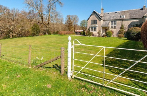 Fishguard Cabaña | 5 bedroom accommodation in Gwaun Valley