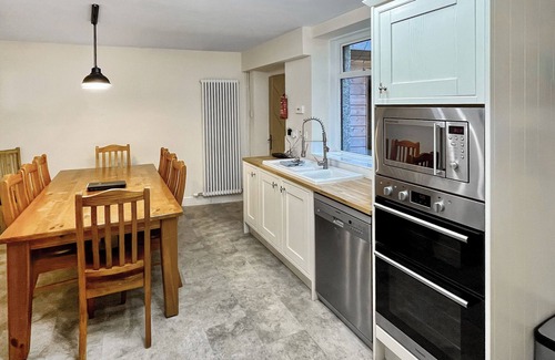 Murthly Cabaña | 5 bedroom accommodation in Blairgowrie