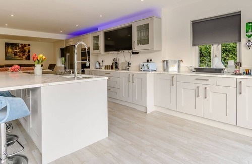 Old Somerby Cabaña | 5 bedroom accommodation in Ingoldsby, near Grantham