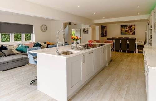 Old Somerby Cabaña | 5 bedroom accommodation in Ingoldsby, near Grantham
