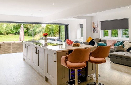 Old Somerby Cabaña | 5 bedroom accommodation in Ingoldsby, near Grantham
