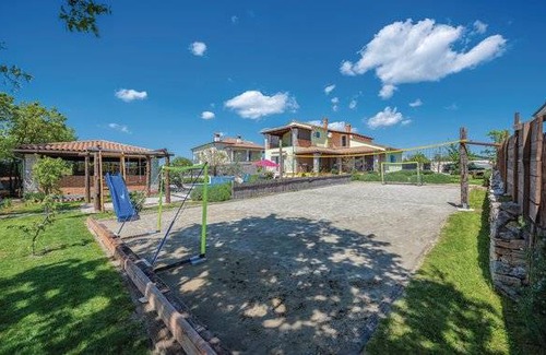 Rezanci Casa | 185 m² Casa ∙ 5 habitaciones ∙ 12 personas