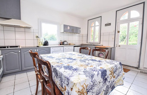 Blangy-Pont-l'Eveque Intercom Casa | Alojamiento de 5 habitaciones en Vieux Bourg